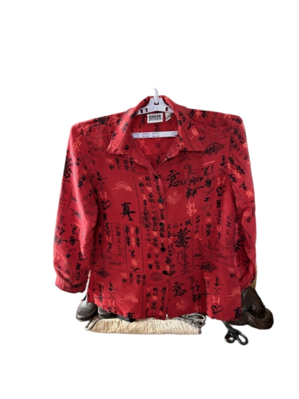 Women's Chico's Design Red & Black Asian Script Button Down Shirt S